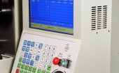 HIT_5_axis_control_panel_on_HIT28_-lr.jpg